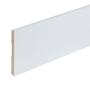 Co-pro gelakte plint 120×9